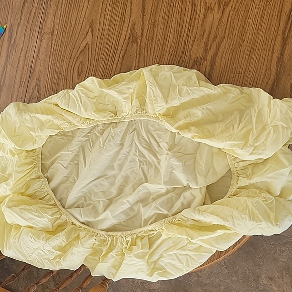 Three fitted crib sheets - Picture 2 of 5